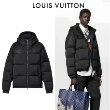 LOUIS VUITTON厚手のスタンドカラーダウンジャケットKLOU19-9